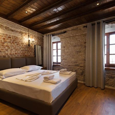 Furra Hotel Gjirokastër Esterno foto